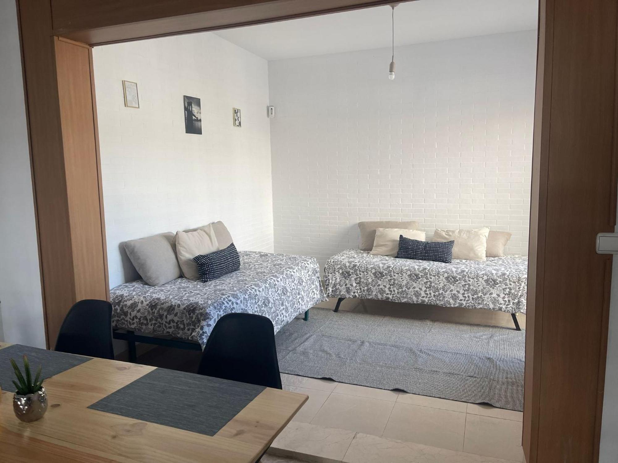 Glass Student-habitacion Doble Privada En Casa Compartida-uebica2 Homestay *