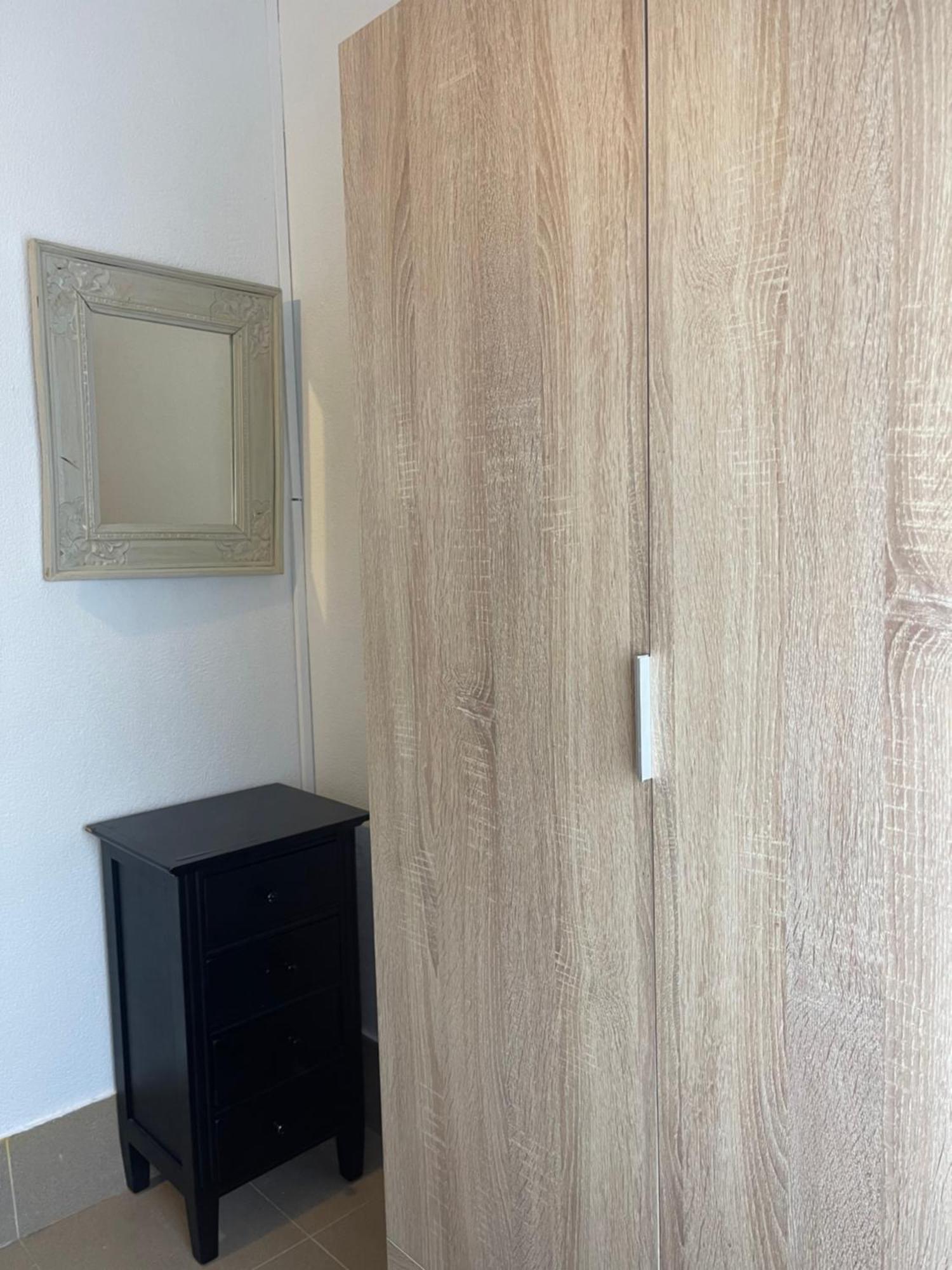 Glass Student-habitacion Doble Privada En Casa Compartida-uebica2 Homestay