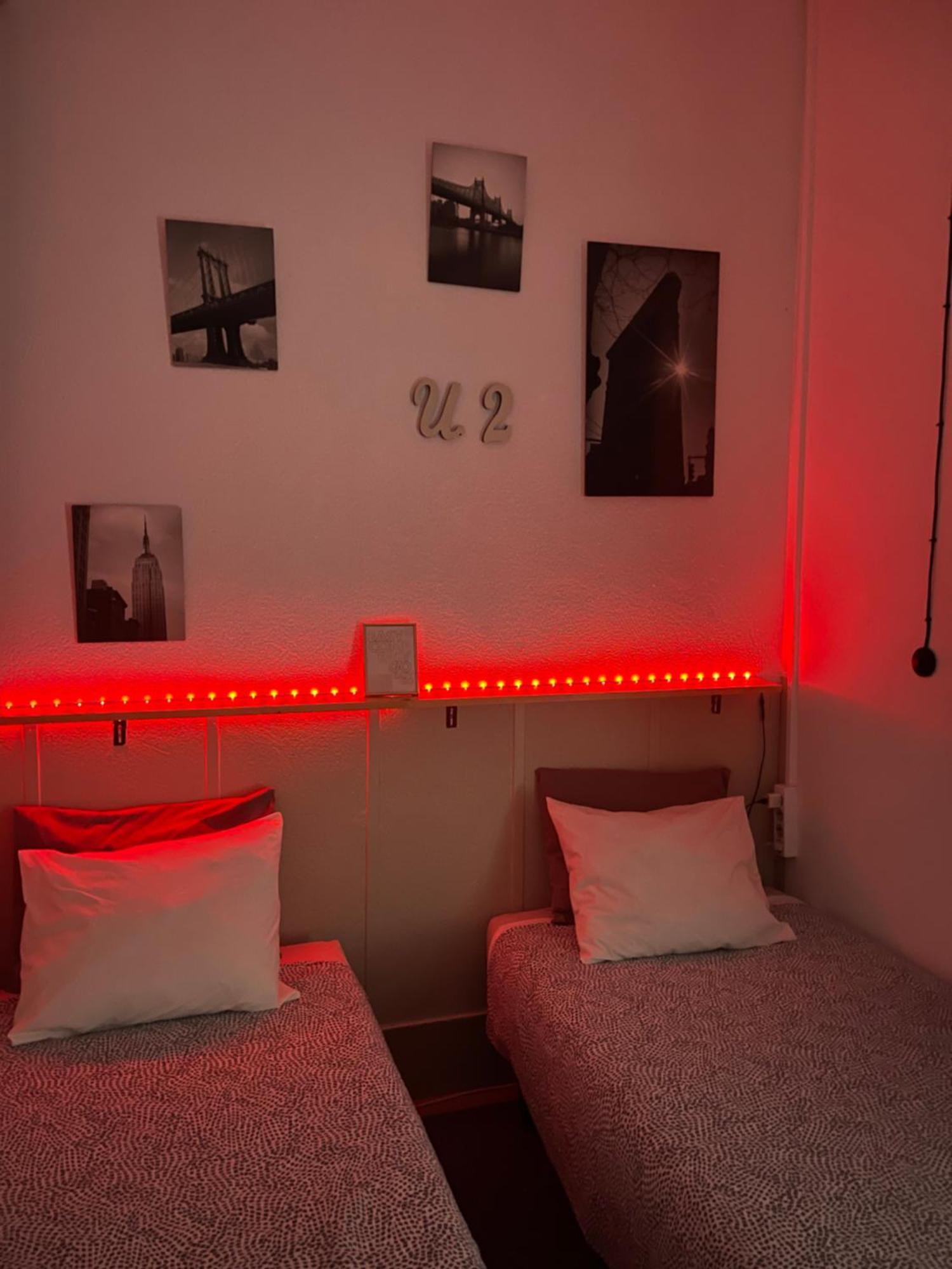 Glass Student-habitacion Doble Privada En Casa Compartida-uebica2 Homestay