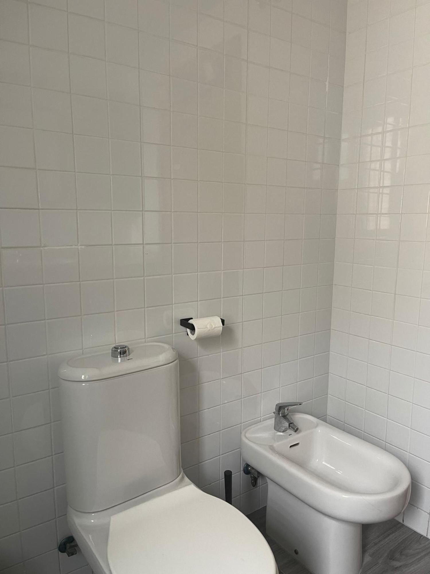 Glass Student-habitacion Doble Privada En Casa Compartida-uebica2 Homestay